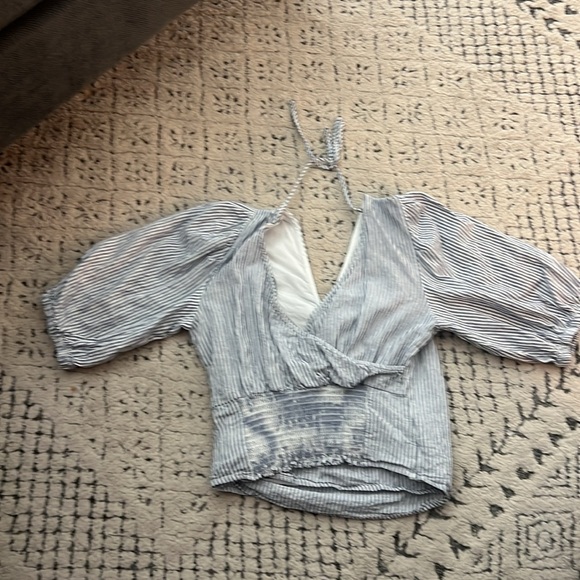 Abercrombie & Fitch Top - Picture 2 of 3